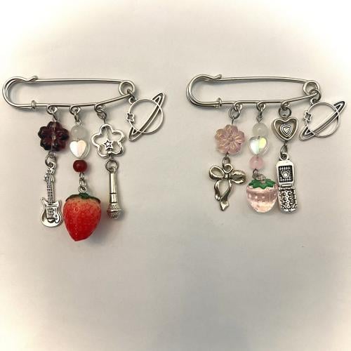 Nana bag pins