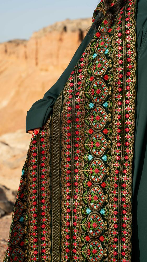 عباية أنا حفيدة نورة (بشالين)