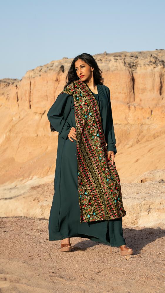 عباية أنا حفيدة نورة (بشالين)