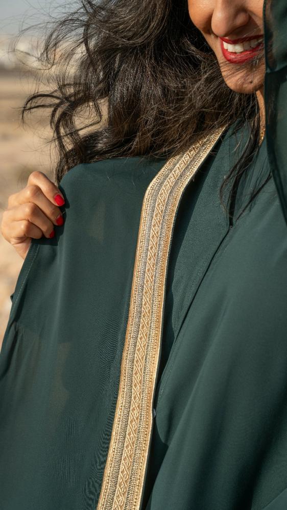 عباية أنا حفيدة نورة (بشالين)