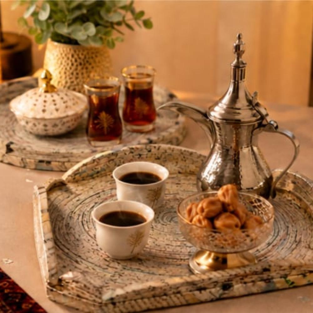 أفكار استخدام الصواني في الضيافة اليومية والمناسبات