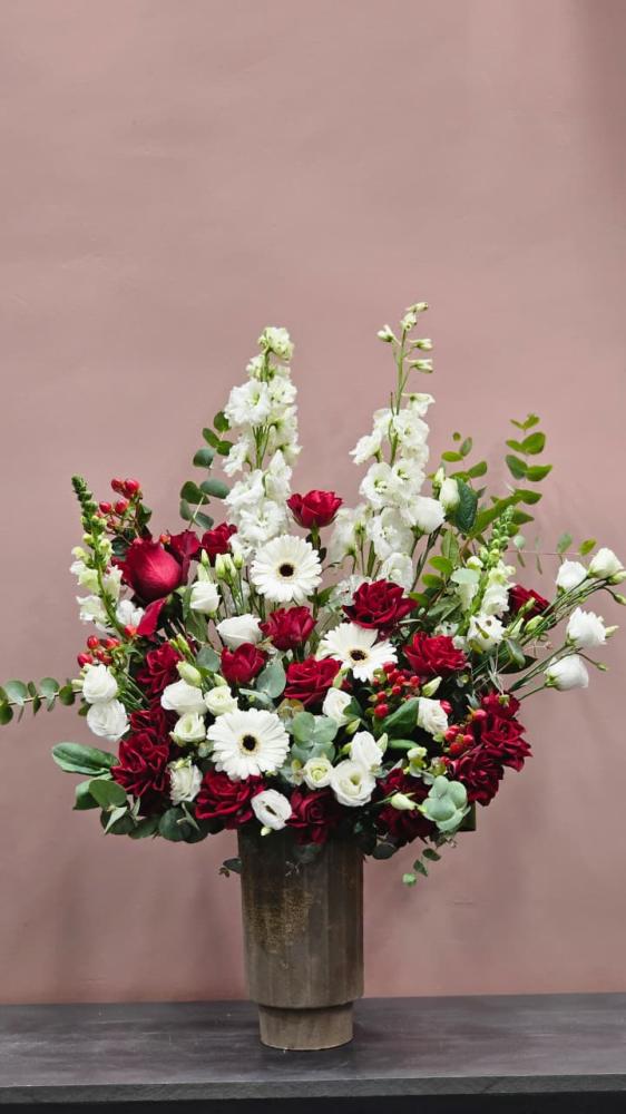 فازة ورد فاخرة