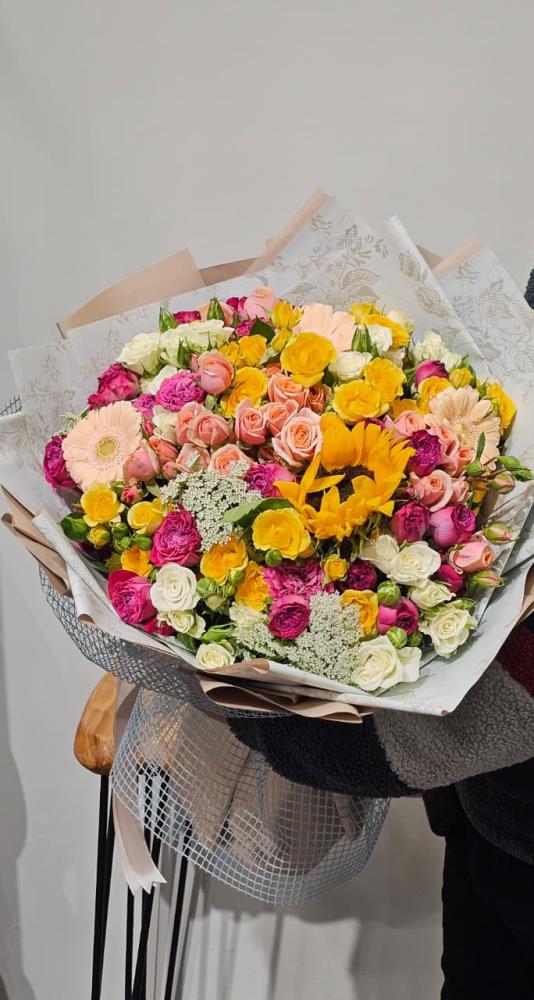 بوكيه الوان السعادة