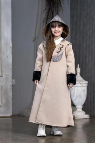 فروة أطفال شتوية أنيقة بلمسة عصرية ولمسات فخمة