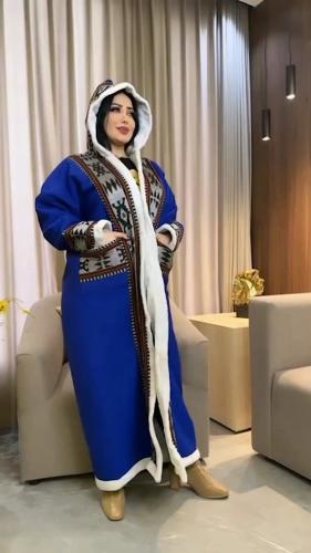 فروة نسائية"سحر الشتاء"