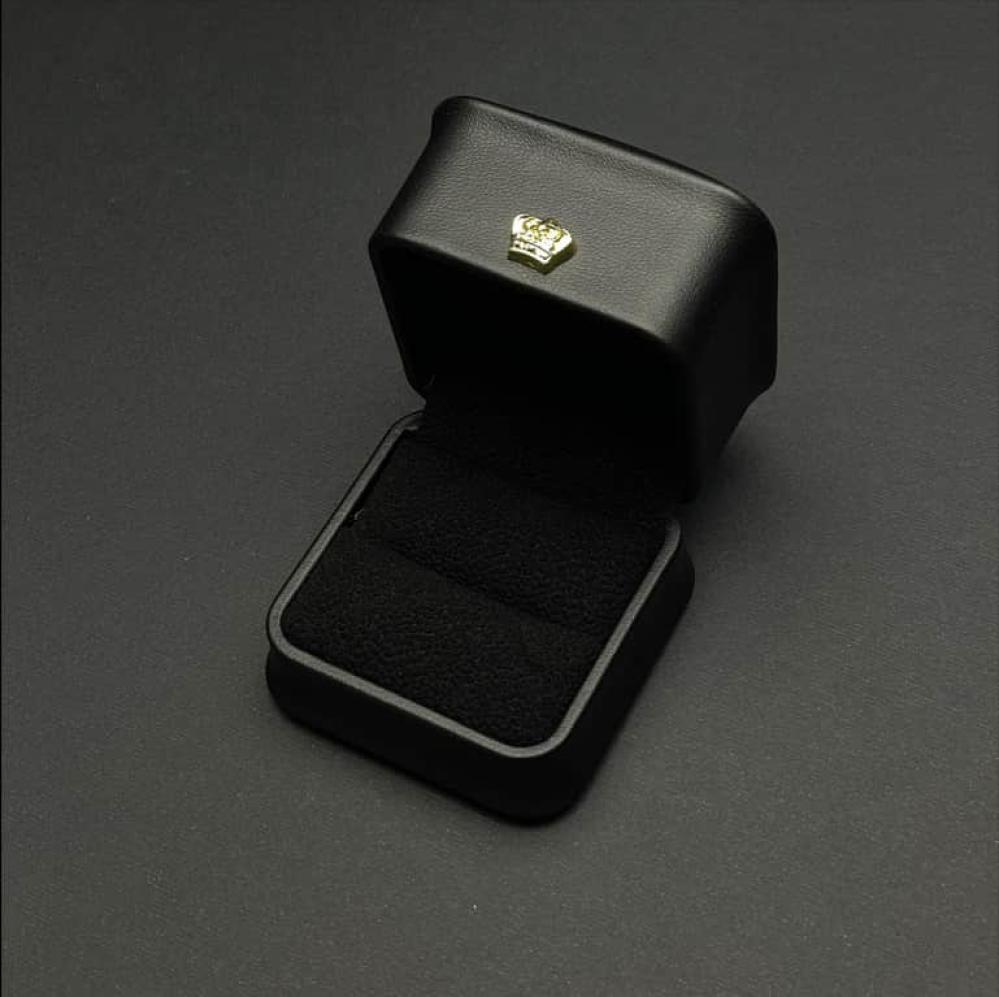 علبة خاتم مخمل فخم