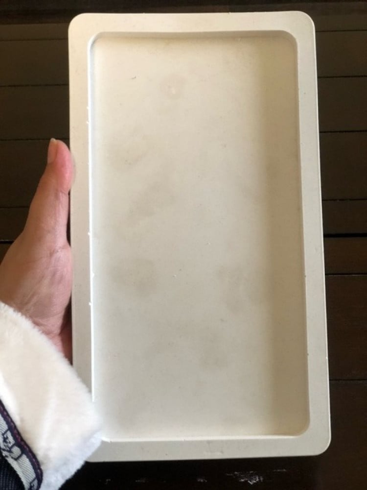 ظهور بقع على العمل