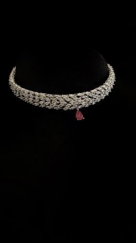 Pear choker