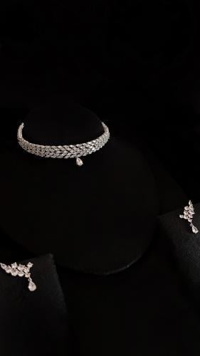 Pear choker