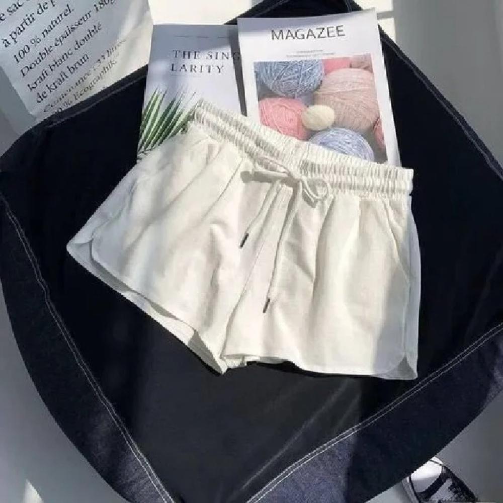 شورت قصير عالي الخصر مرن