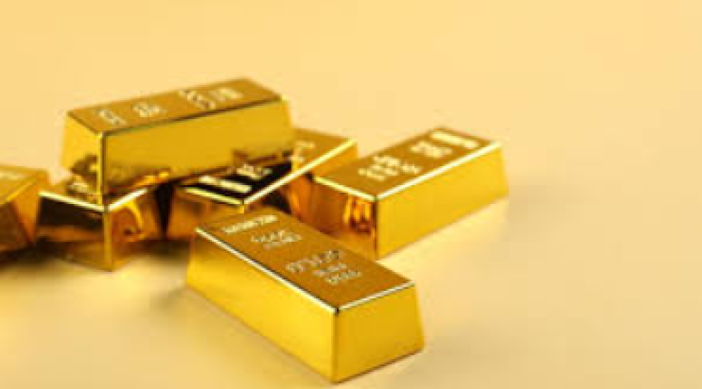 لماذا يفضل الرجال إهداء النساء الذهب؟ دلالات اجتماعية ونفسية وقيمة لا تزول