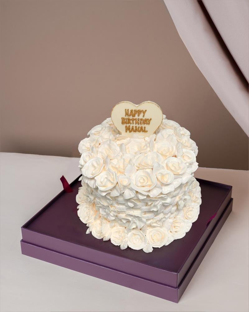 Luxury Engagement Cake — Designs That Tell the Story of Your Beginning