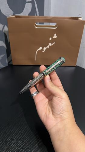 قلم كاتير اخضر مدموج