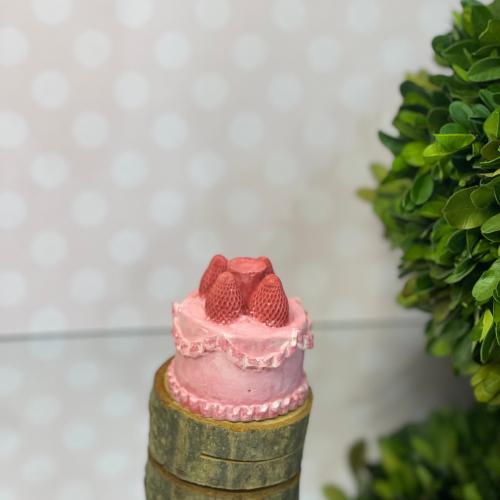 كيكة الفراولة - Strawberry Cake