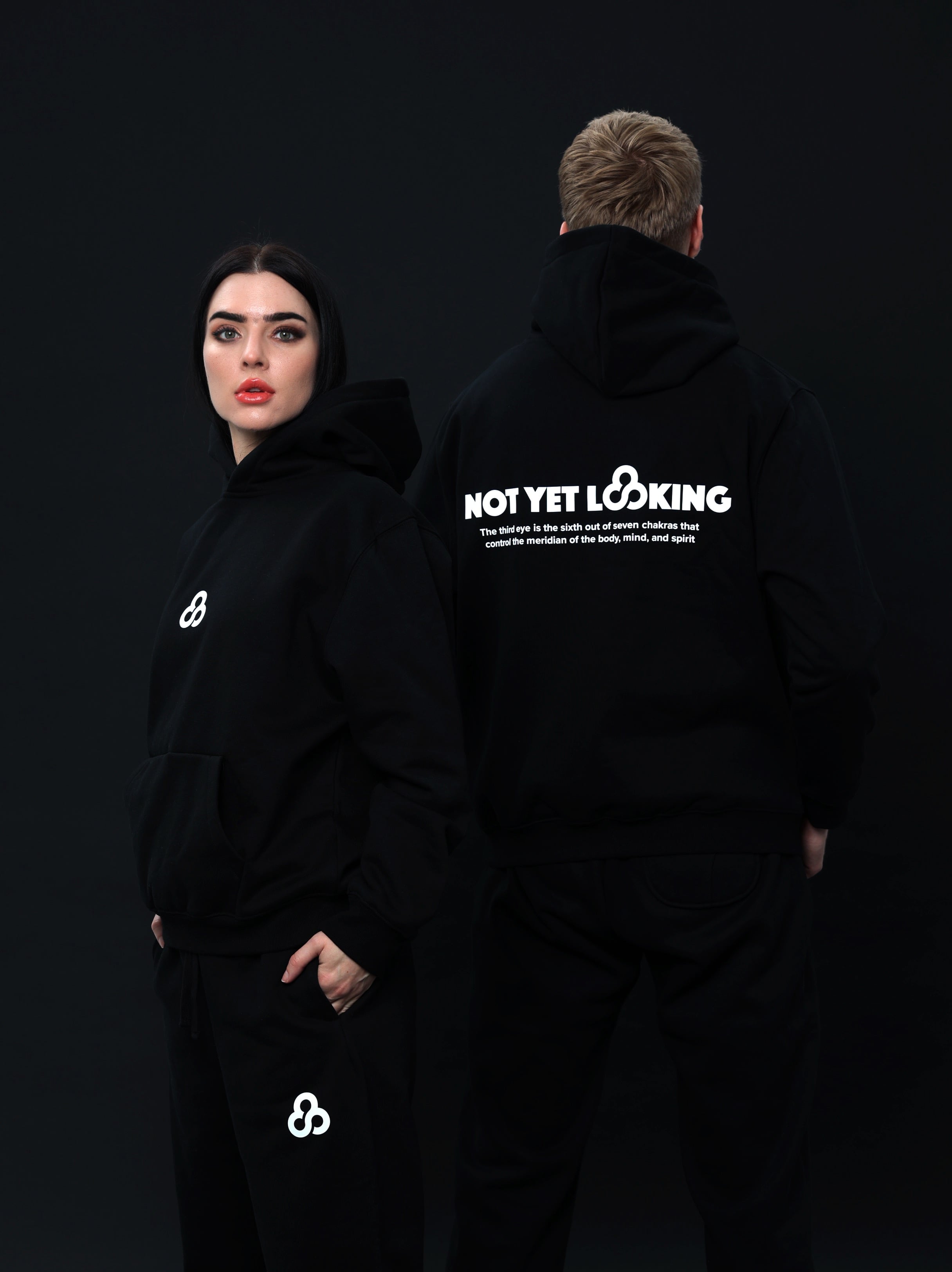 HOODIE BLACK