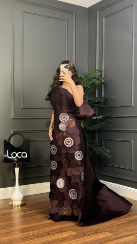 فستان سهرة بتصميم مميز من لوكا فاشن