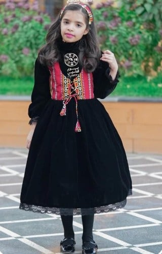 فستان التأسيس اسود