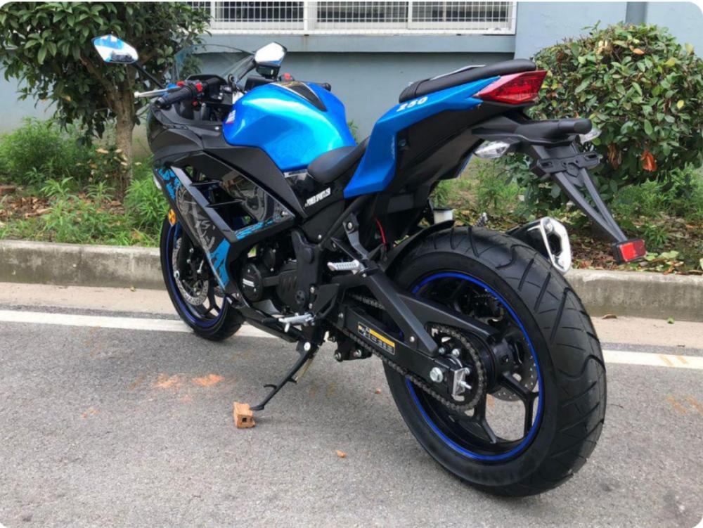 دباب ريس 250cc موديل 2026 لون ازرق