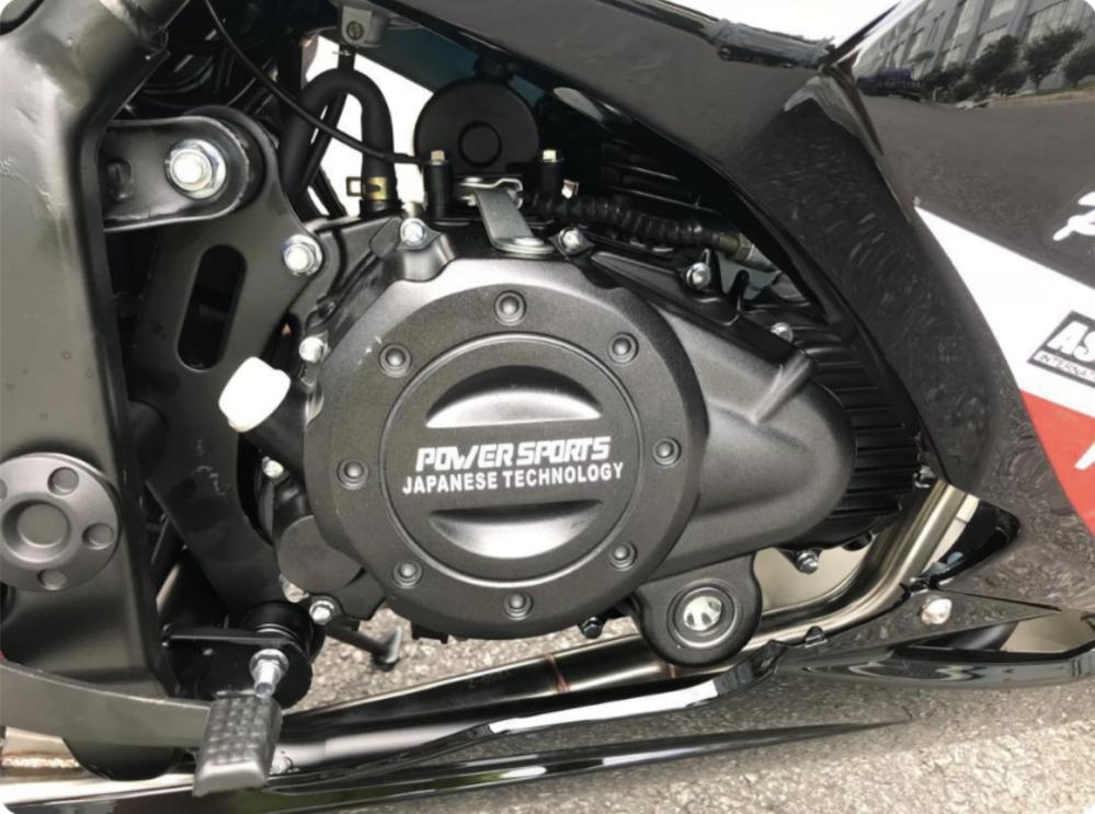 دراجة نارية 250CC موديل 2026 لون ابيض