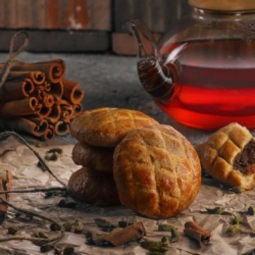 الفرق بين الكليجا والمعمول؟ والقيمة الغذائية لكل منهما