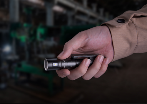 كشاف فينكس LD12R