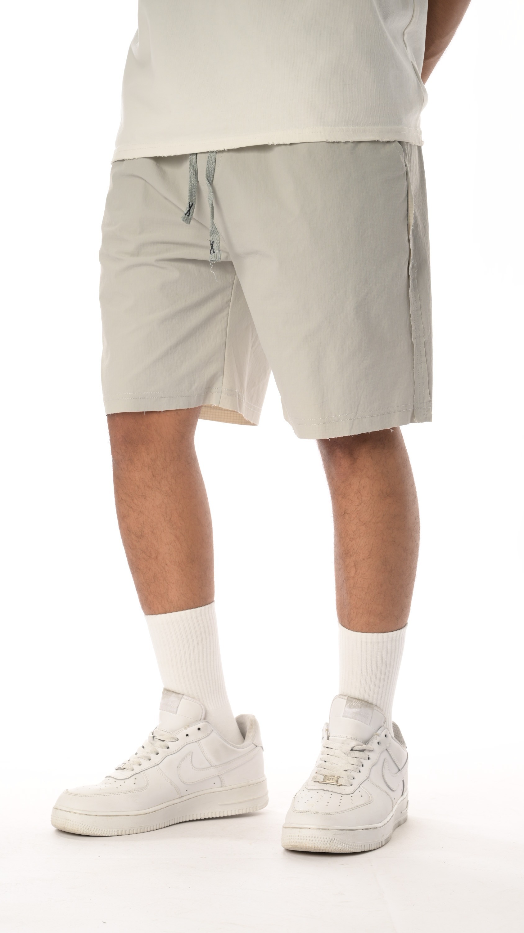 شورت موشن لاين من إكسوبلانت أسلوب عملي بلمسة أنيقة