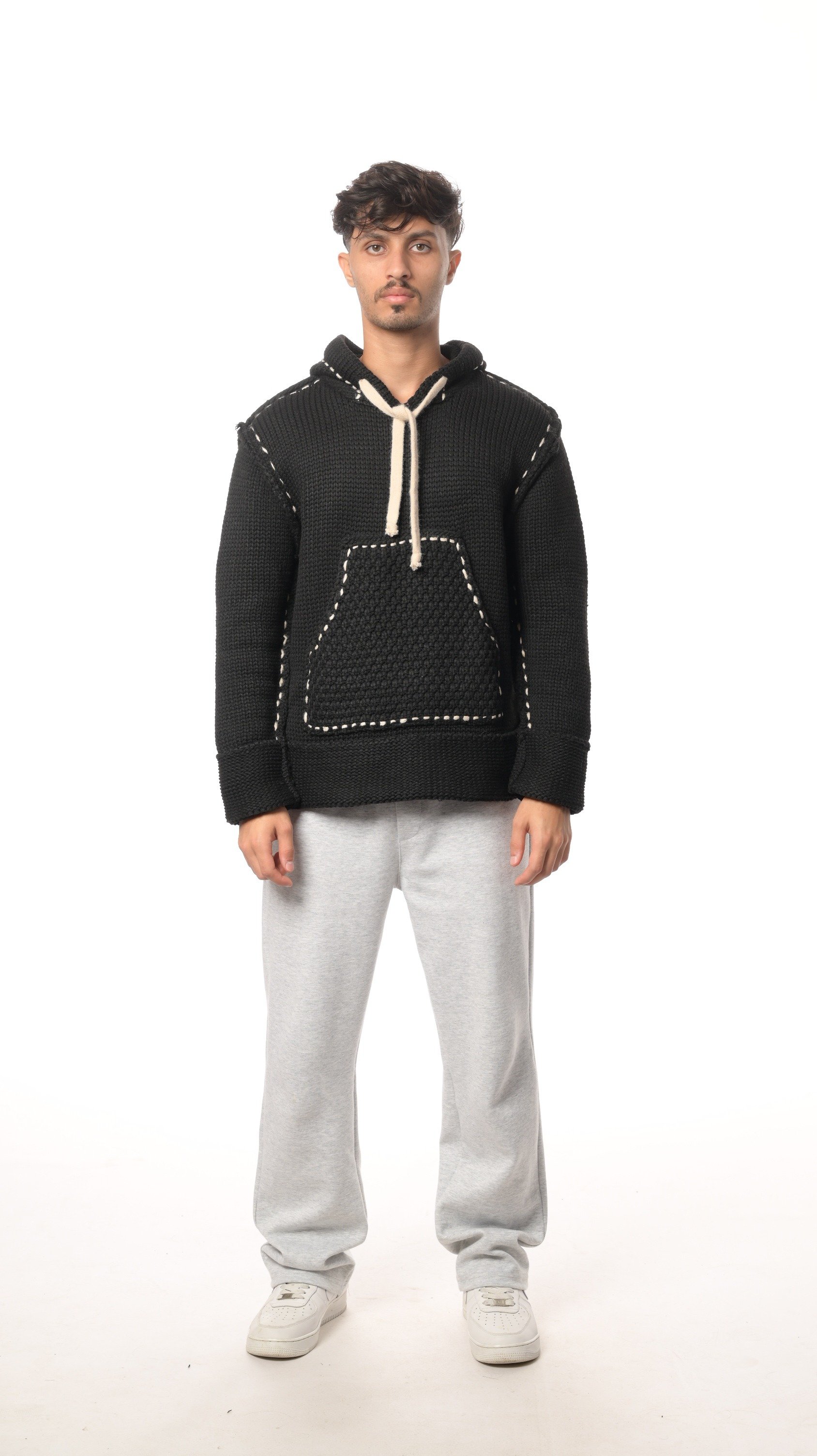 هودي نيت بوينت من إكسوبلانت لمسة دفء بتصميم أنيق