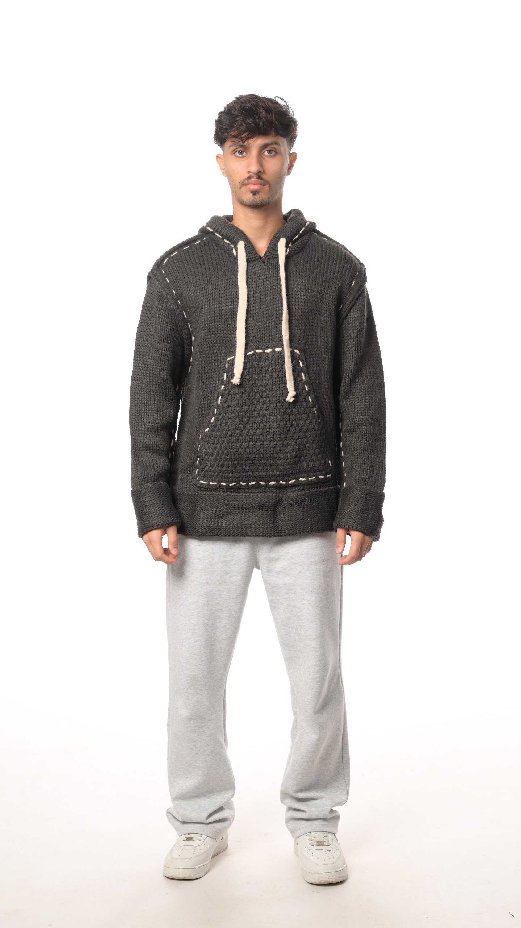 هودي نيت بوينت من إكسوبلانت لمسة دفء بتصميم أنيق