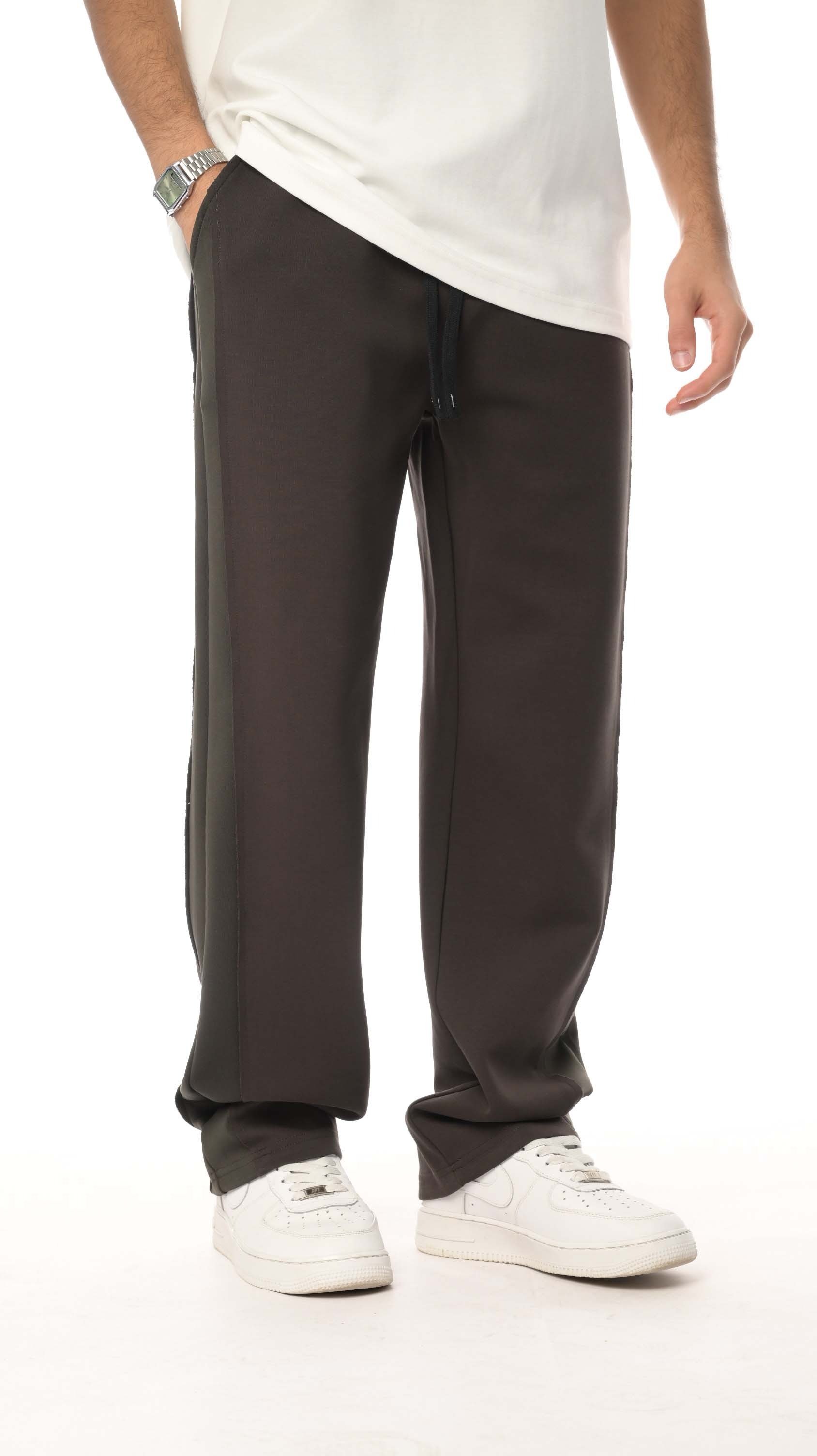 بنطلون ستريم لاين من إكسوبلانت تصميم بسيط وأنيق