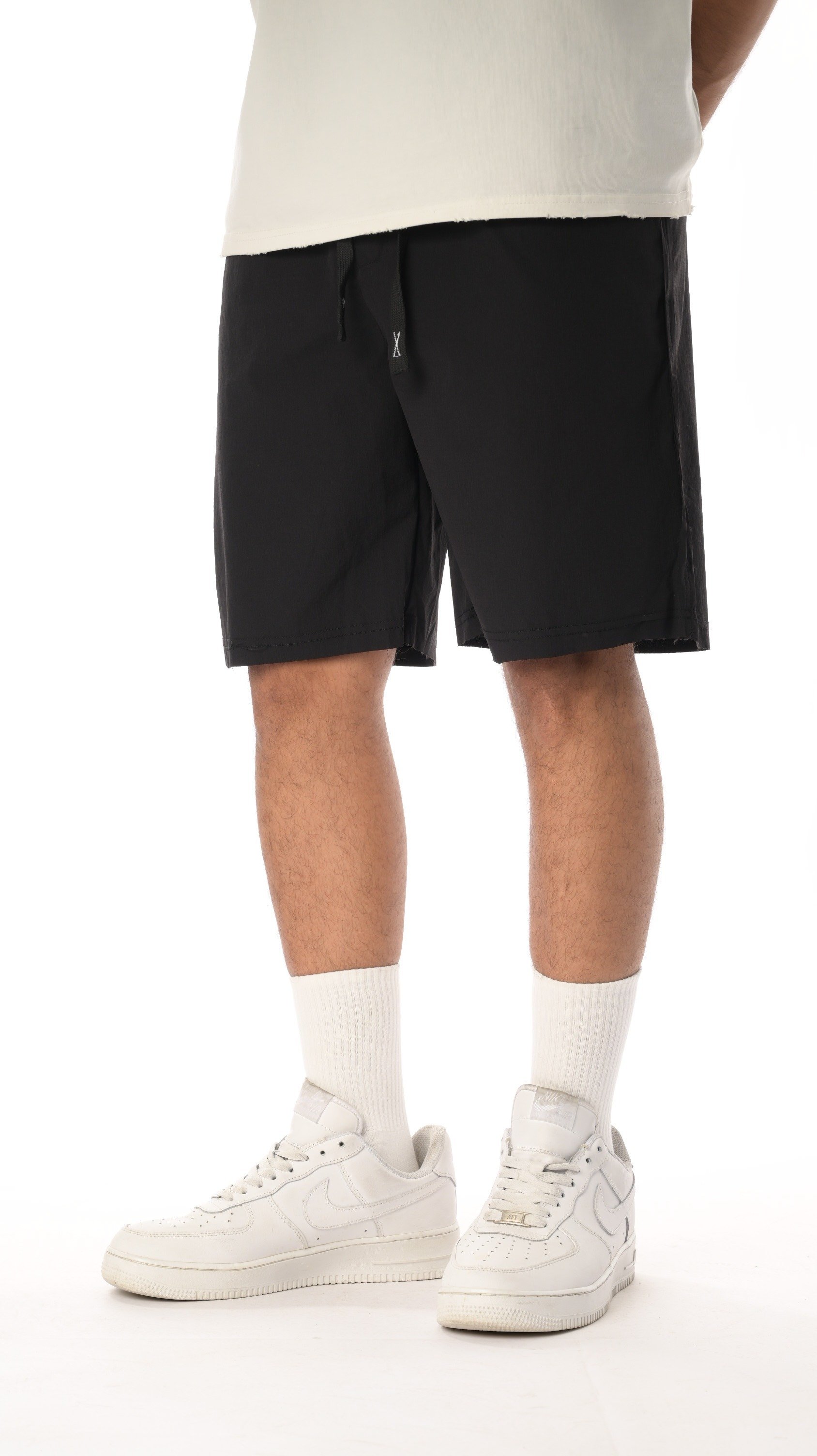 شورت موشن لاين من إكسوبلانت أسلوب عملي بلمسة أنيقة