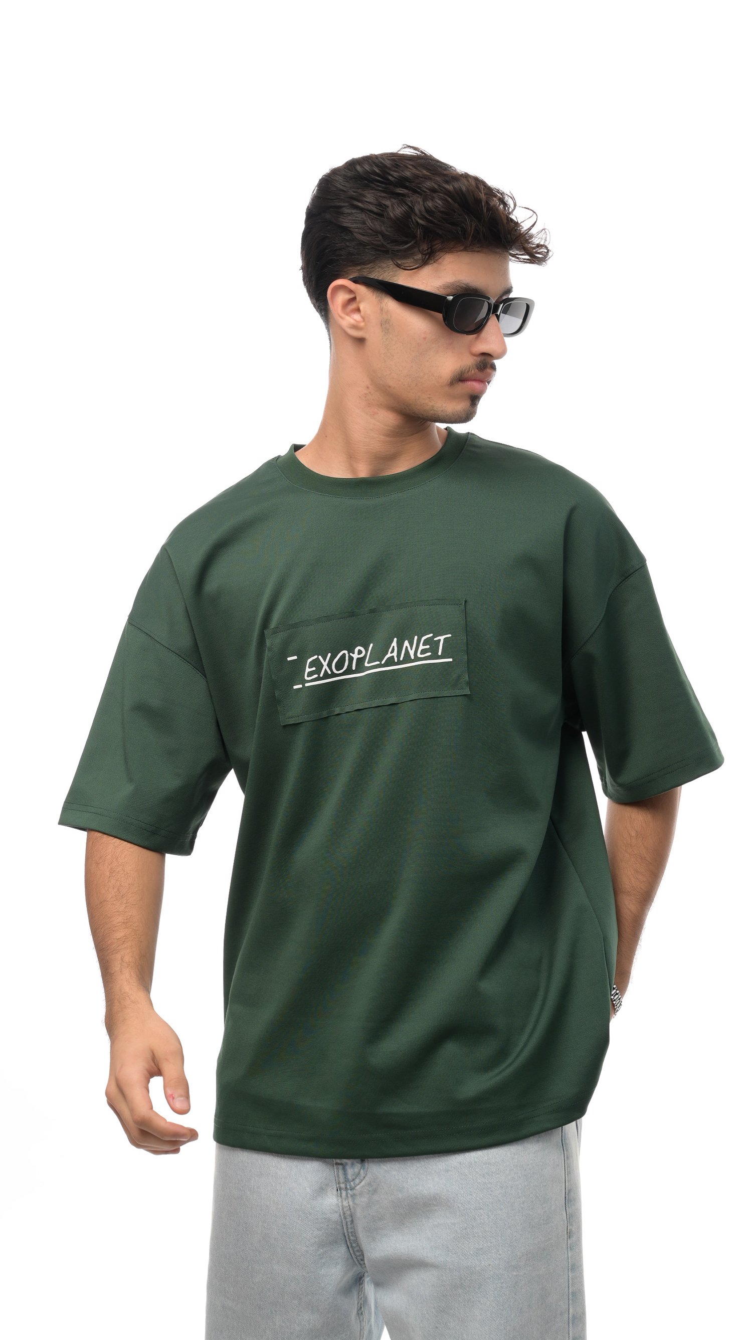 تيشيرت إكسوبلانت بتصميم عصري وانيق