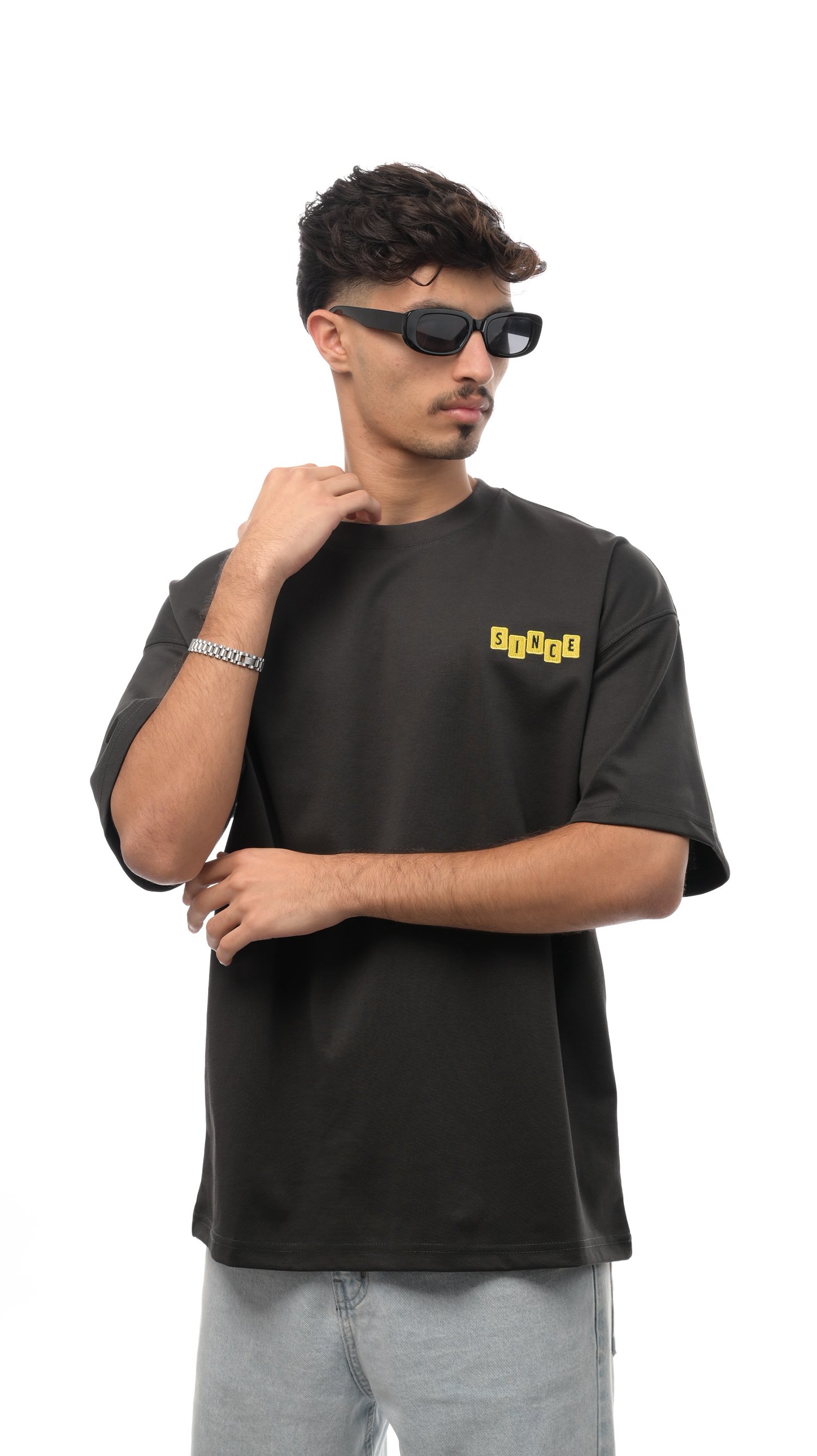 تيشيرت سينس من إكسوبلانت تصميم أنيق ومميز