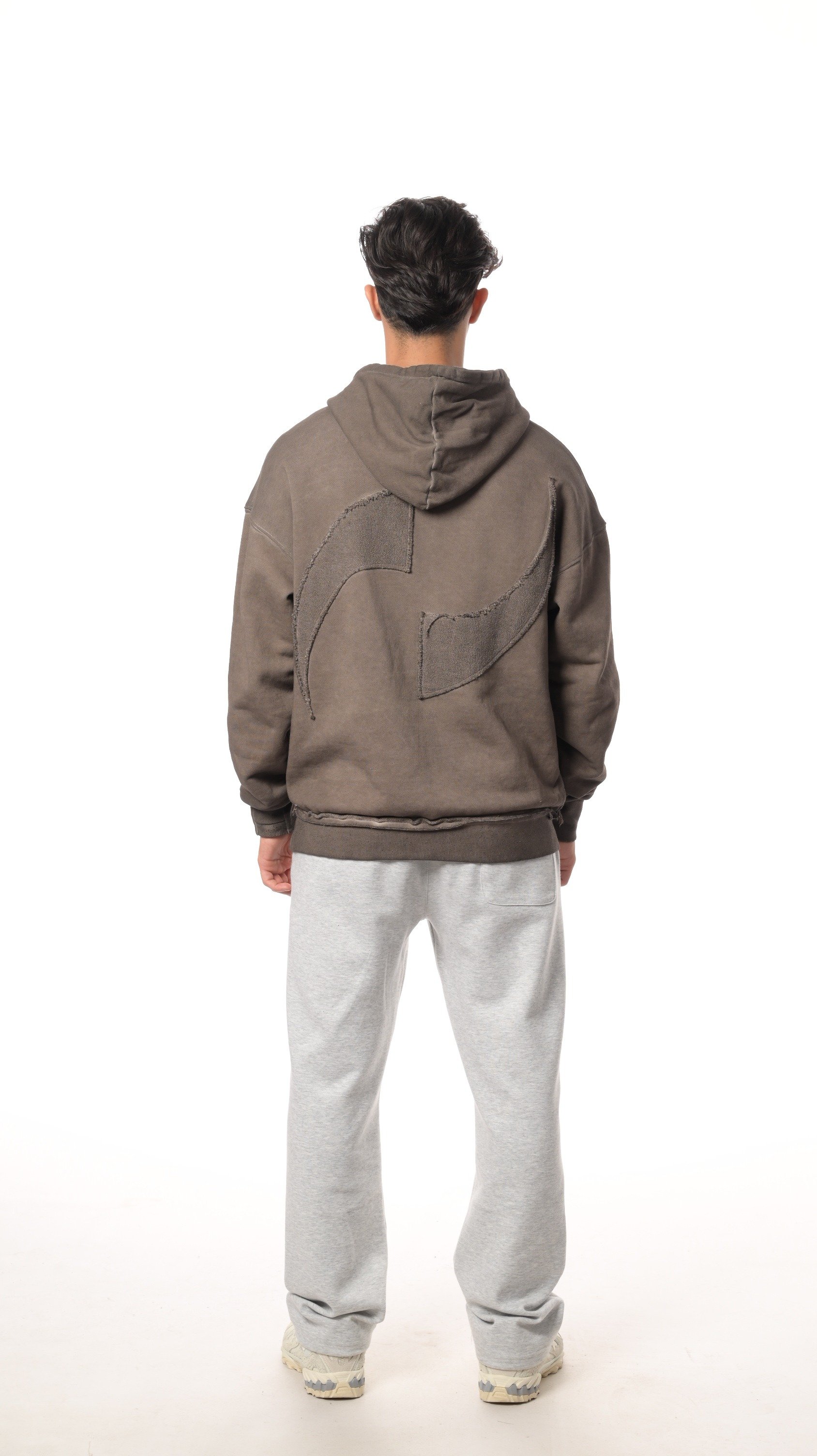 هودي أورا من إكسوبلانت لمسة عصرية من نيو كوليكشن