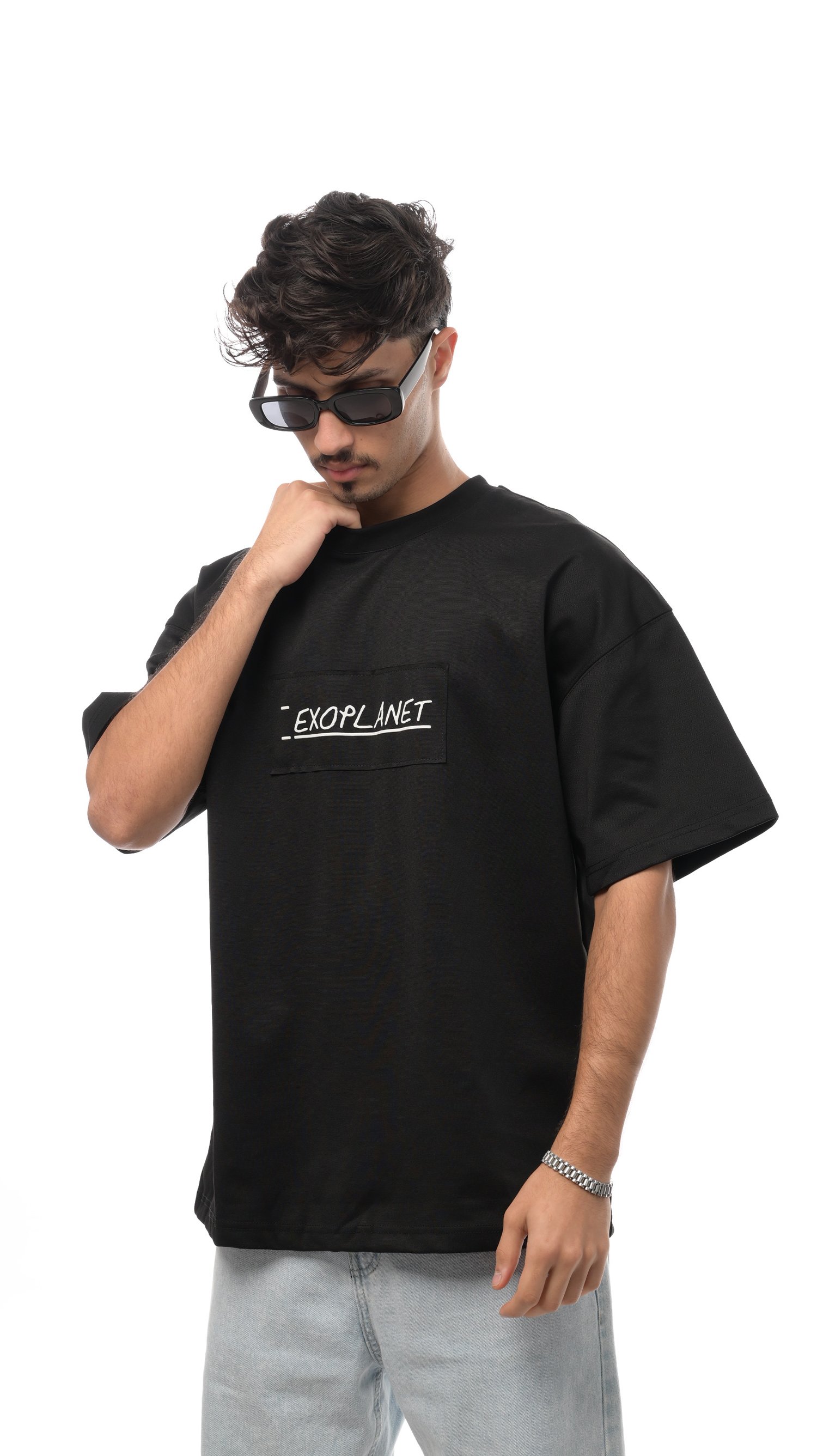 تيشيرت إكسوبلانت بتصميم عصري وانيق