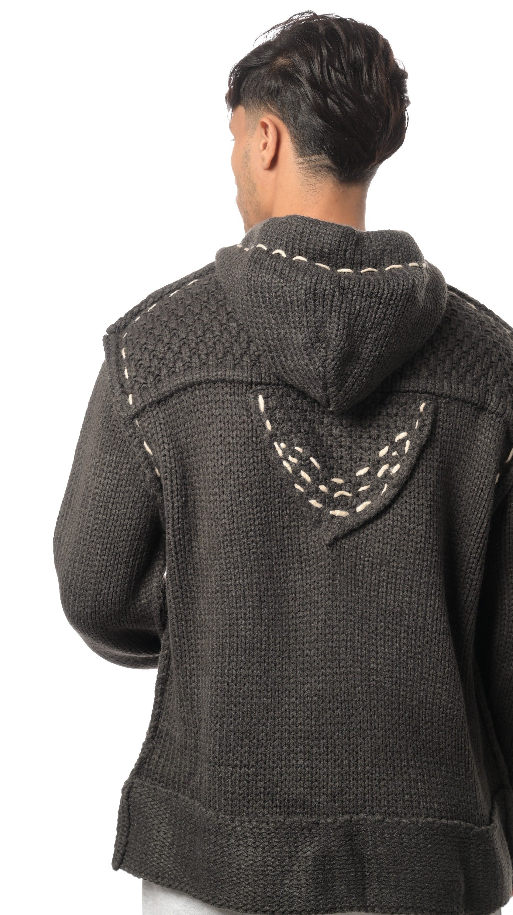 هودي نيت بوينت من إكسوبلانت لمسة دفء بتصميم أنيق