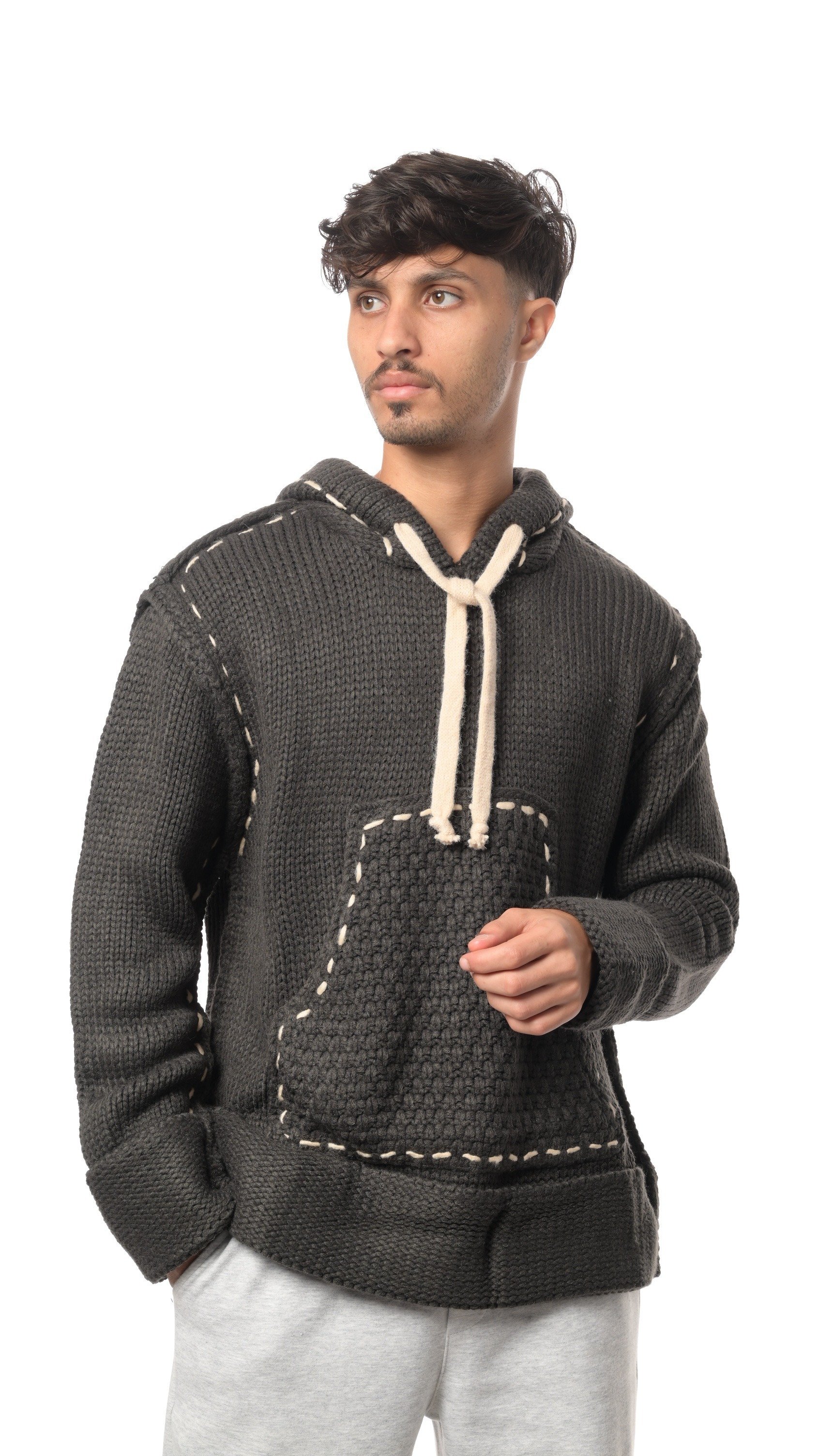 هودي نيت بوينت من إكسوبلانت لمسة دفء بتصميم أنيق