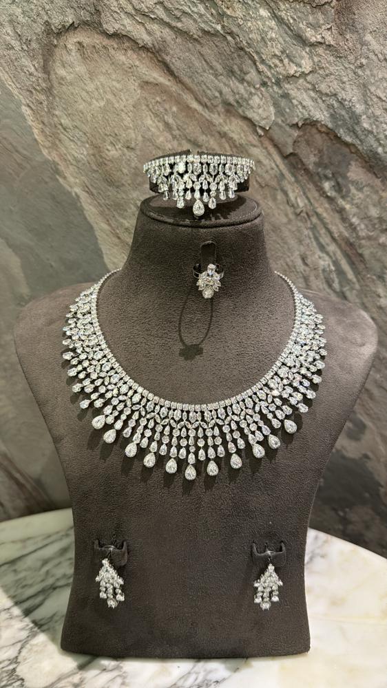 طقم تصميم الماس