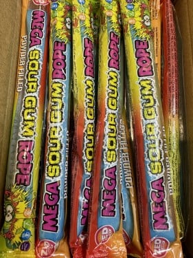 علك MEGA SOUR GUM حامض جداً