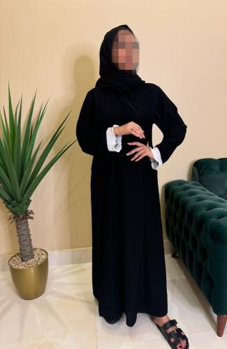 عباية منى