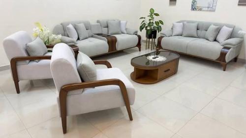 طقم كنب 7مقاعد