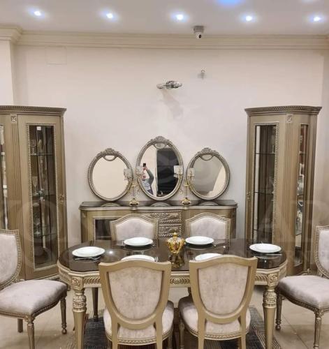 طاولة طعام من 7قطع