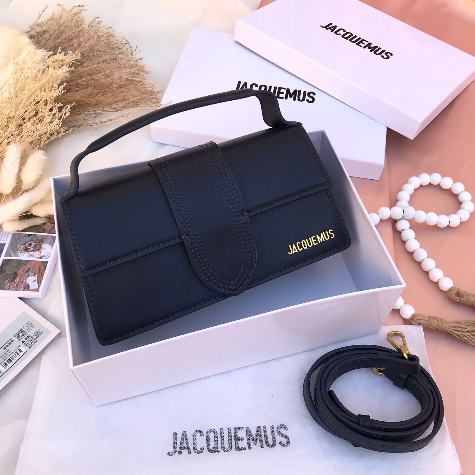 Jacquemus bag | Java Boutique | Java Boutique