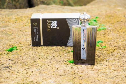 عطر اسبادا كولكشن اومو 9 للرجال او دو بارفيوم 100مل