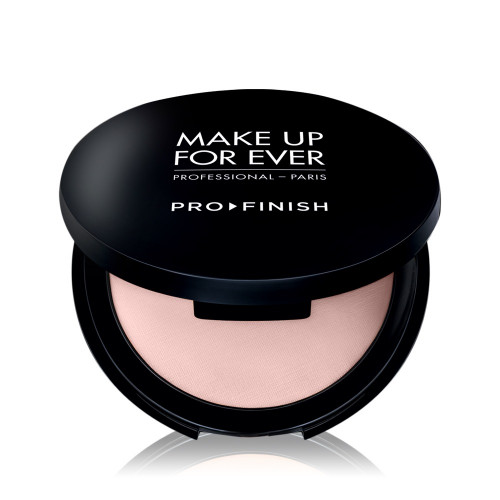 Make up for Ever Pro Finish Multi Use Powder Found...