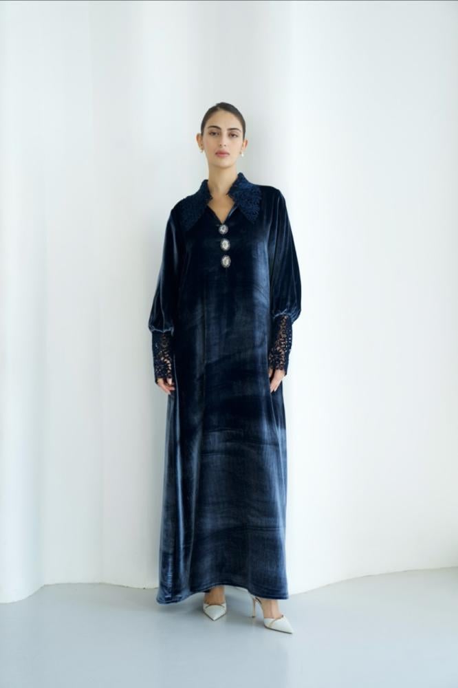 #127 | فستان مخمل