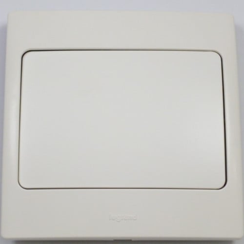 غطاء   فيش علبة