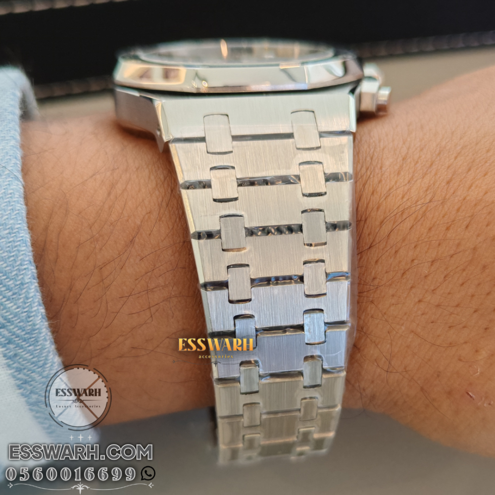 ساعة اوديمار بيغيه  رويال اوك  مقاس 42 - موديل 2024