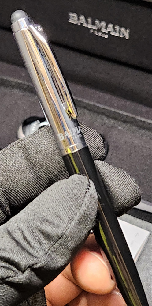 Balmain pen with unique 16 GB metal USB stick - bracelet