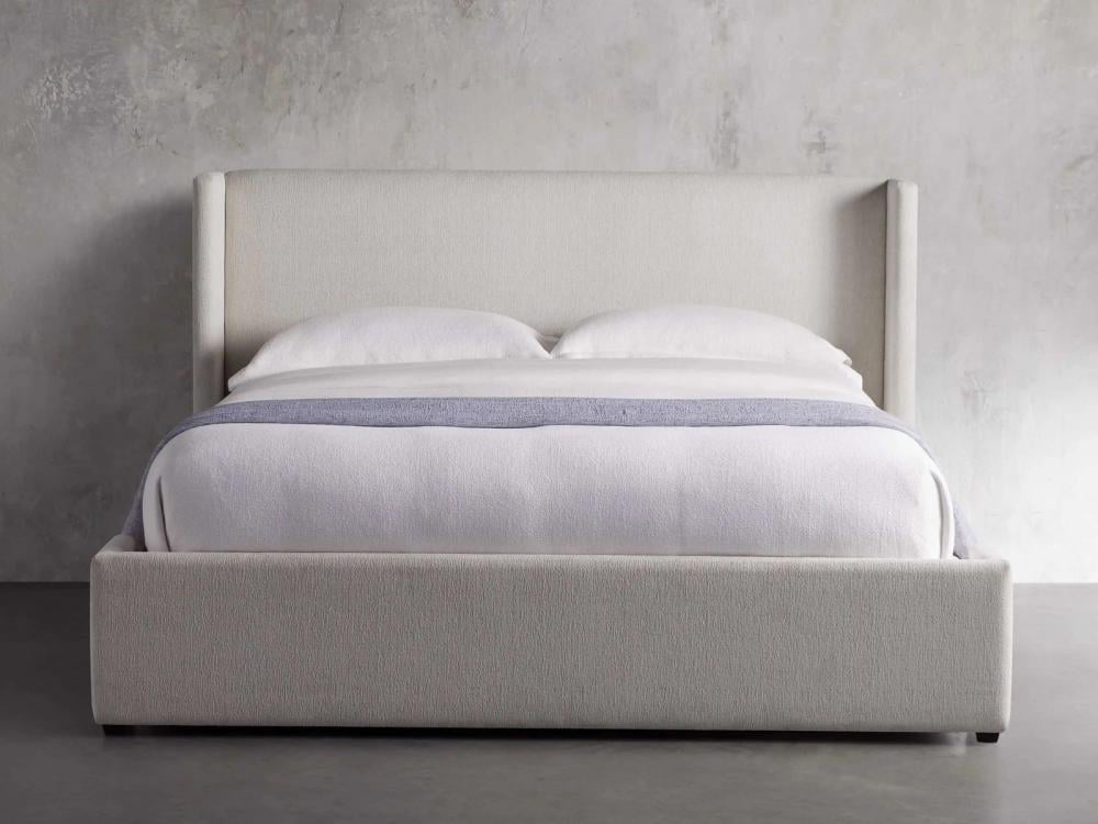 سرير شانيل نفرين