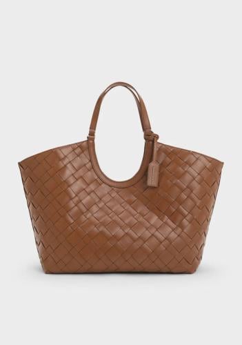شنطة charles & keith